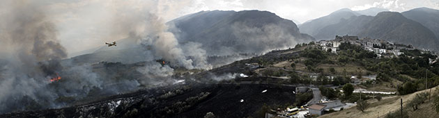 Incendio a Civitella Messer Raimondo - 16 agosto 2007 - photo by Pietrino Di Sebastiano